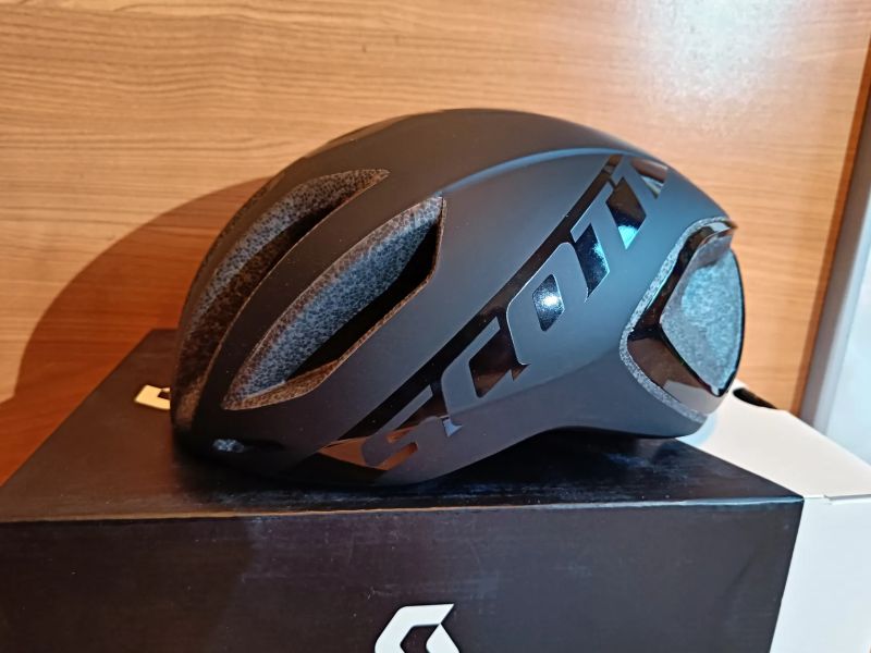 Silniční helma s MIPS SCOTT Candence Plus vel. L nová, nepoužitá, PC 4600 Kč