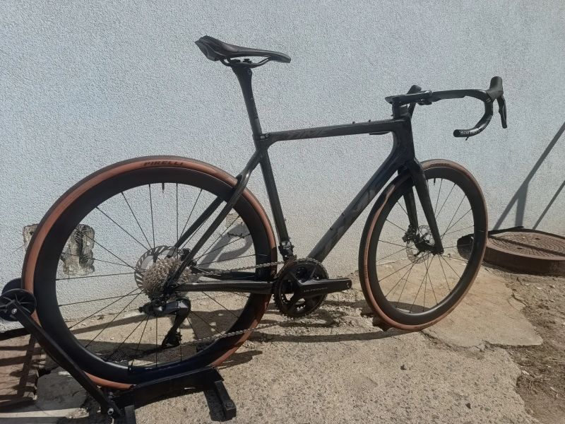 Time ALPE D'HUEZ X Gloss Carbon M + bike fit, možnost konfigurace