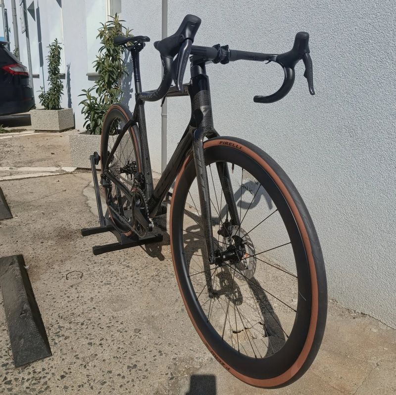 Time ALPE D'HUEZ X Gloss Carbon M + bike fit, možnost konfigurace