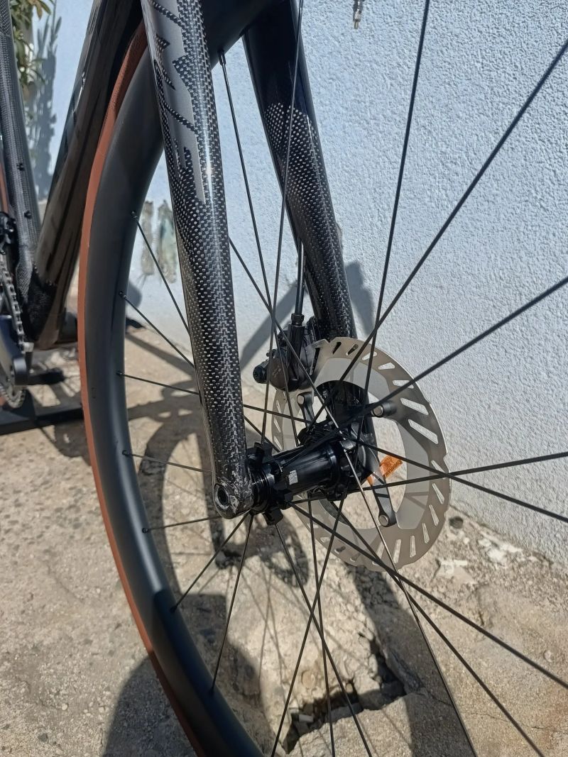 Time ALPE D'HUEZ X Gloss Carbon M + bike fit, možnost konfigurace