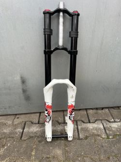 Marzocchi 888 rcv 200mm 