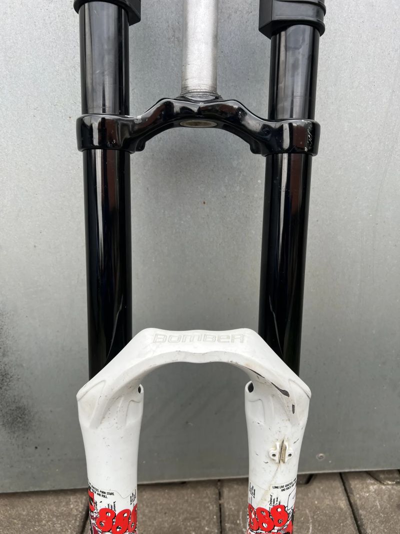 Marzocchi 888 rcv 200mm 