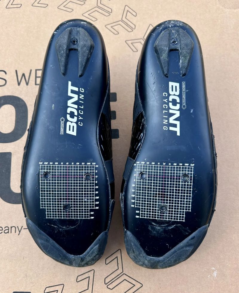 Silniční karbon tretry Bont Riot Road Boa 39 (37-38)