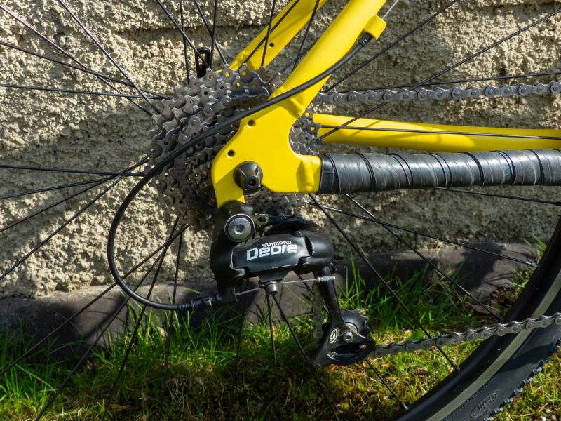 Žlutý budget gravel 2x9 deore