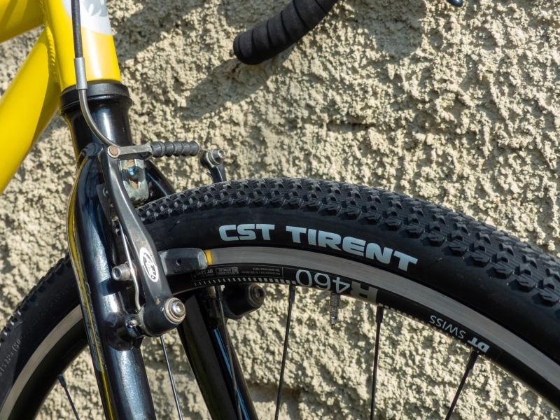 Žlutý budget gravel 2x9 deore