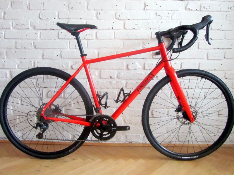 PINNACLE ARCOSE na Shimano 105, 58 cm. Zánovní. 1ROK ZÁRUKA
