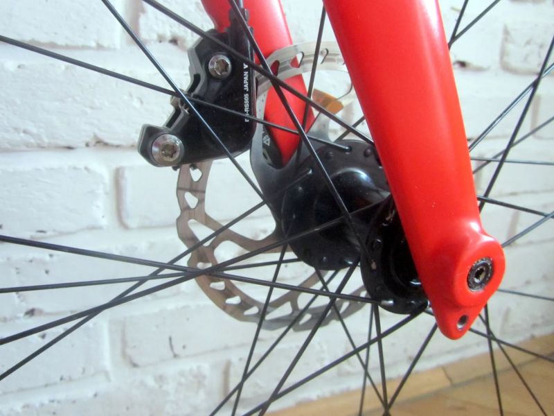 PINNACLE ARCOSE na Shimano 105, 58 cm. Zánovní. 1ROK ZÁRUKA