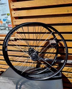 Zapletená kola NS Fundamental 26" pumtrack /dirt