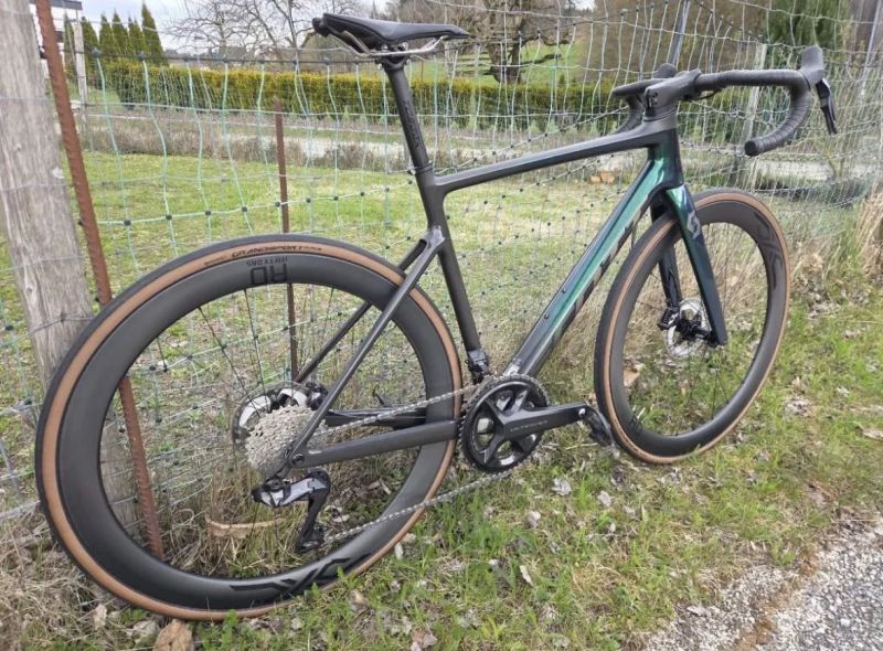 Scott Addict RC 15 (2023) | M | Ultegra Di2