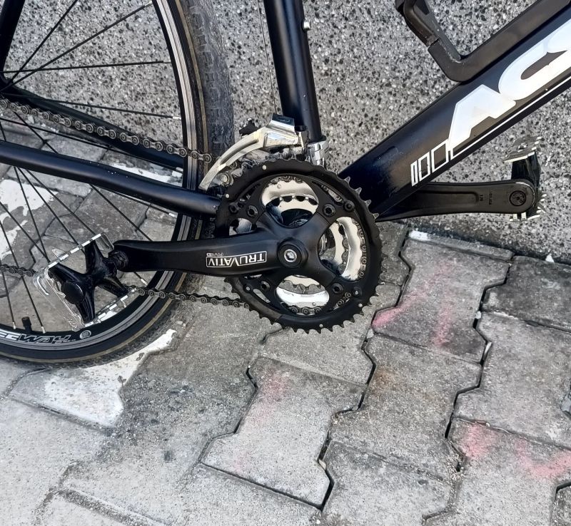 krosove kolo deore xt,22 palcu ram,185cm-200cm