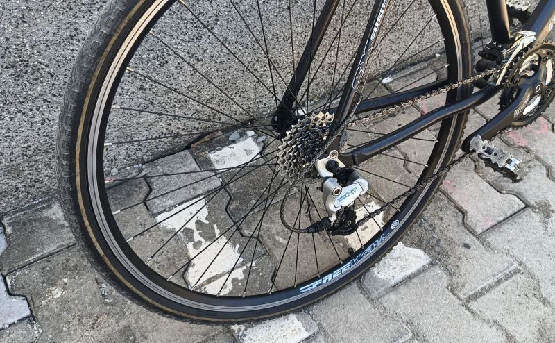 krosove kolo deore xt,22 palcu ram,185cm-200cm