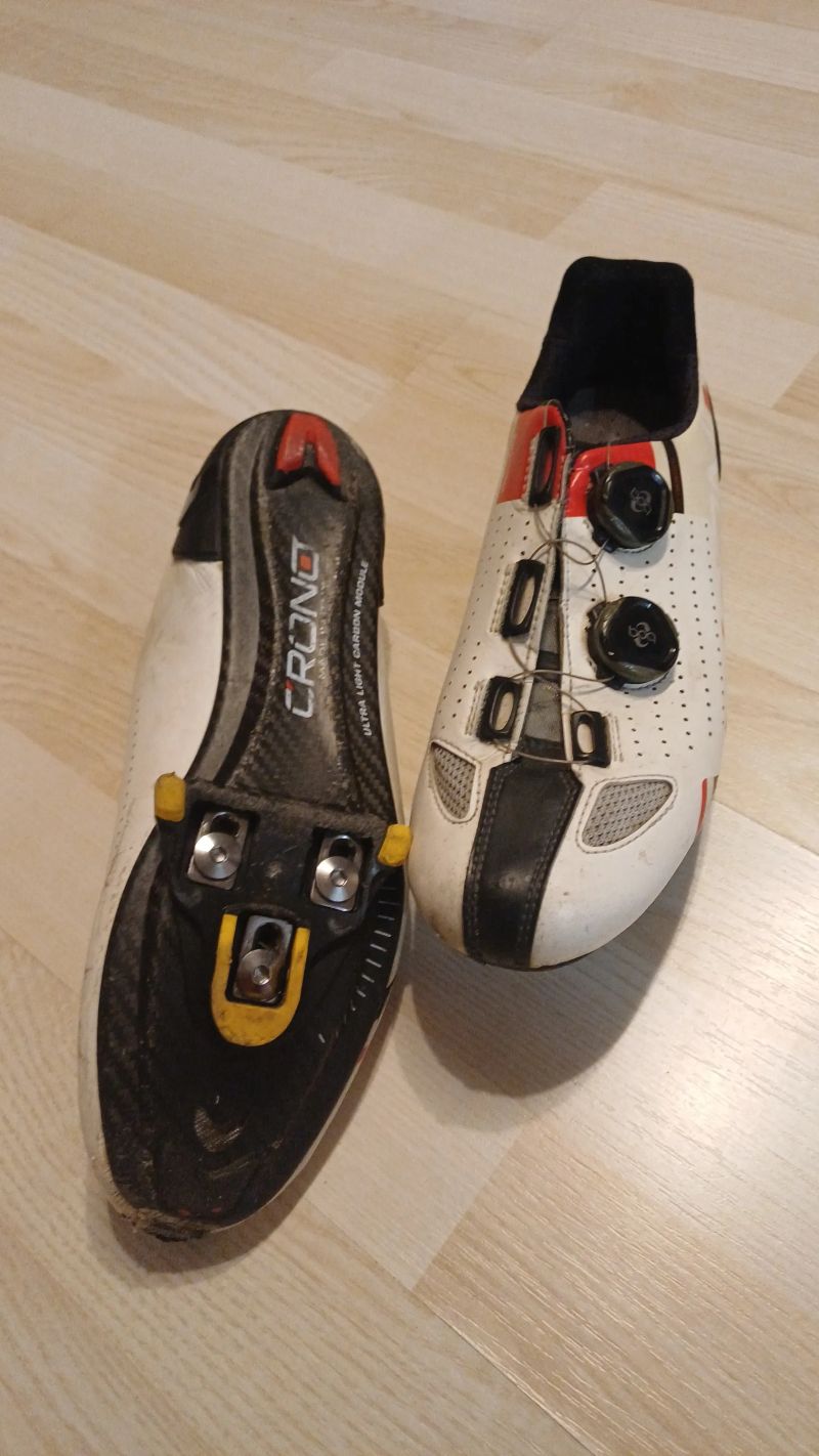 Tretry Crono Road CR2 Carbon White (varianta: 44)