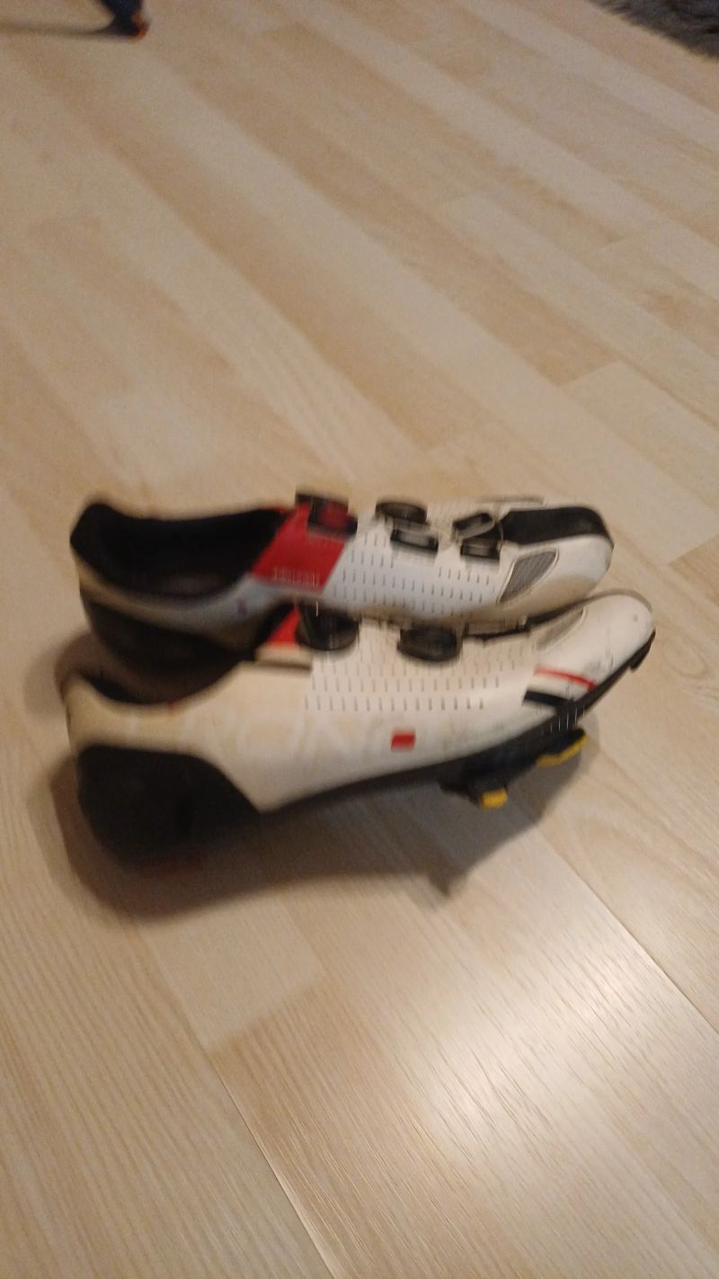 Tretry Crono Road CR2 Carbon White (varianta: 44)