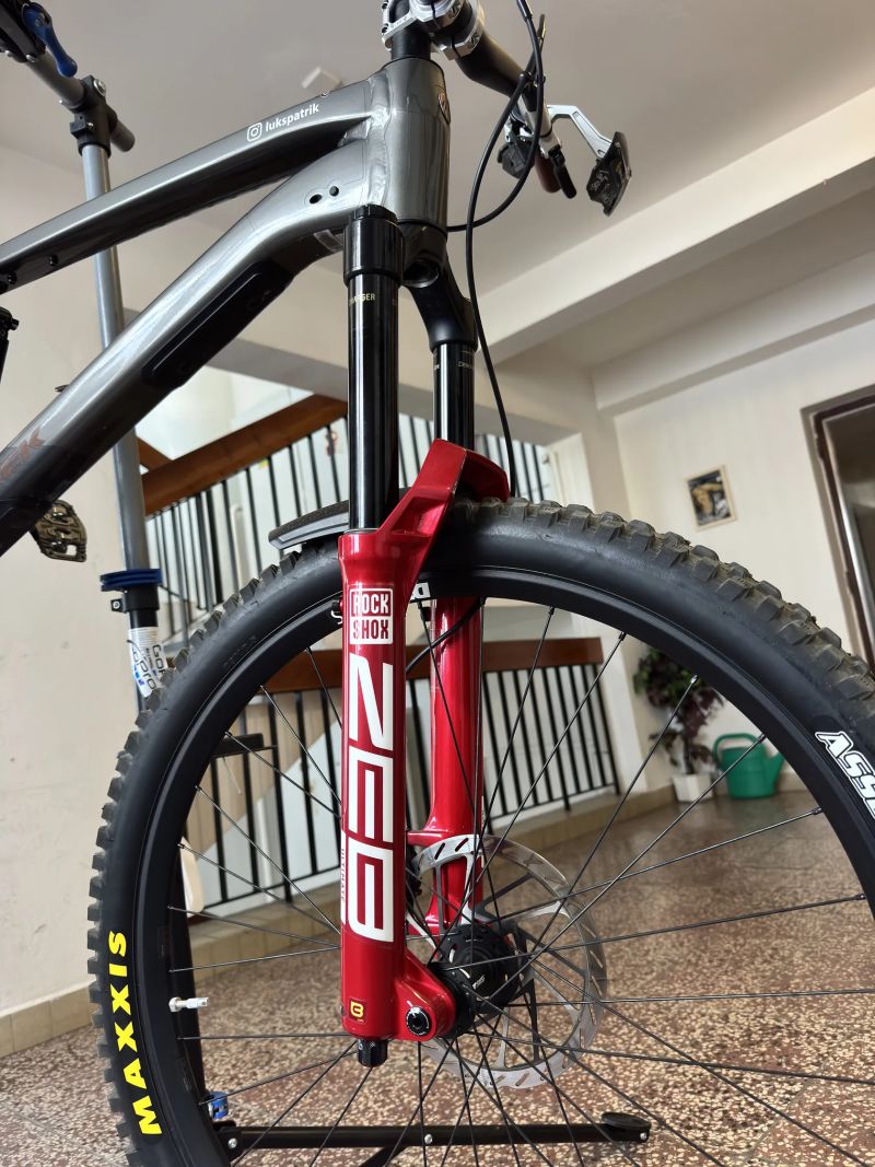 Rock Shox Zeb ultimate Red