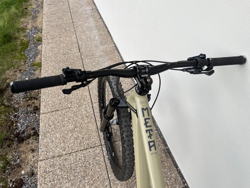 Commencal Meta HT model 2021 