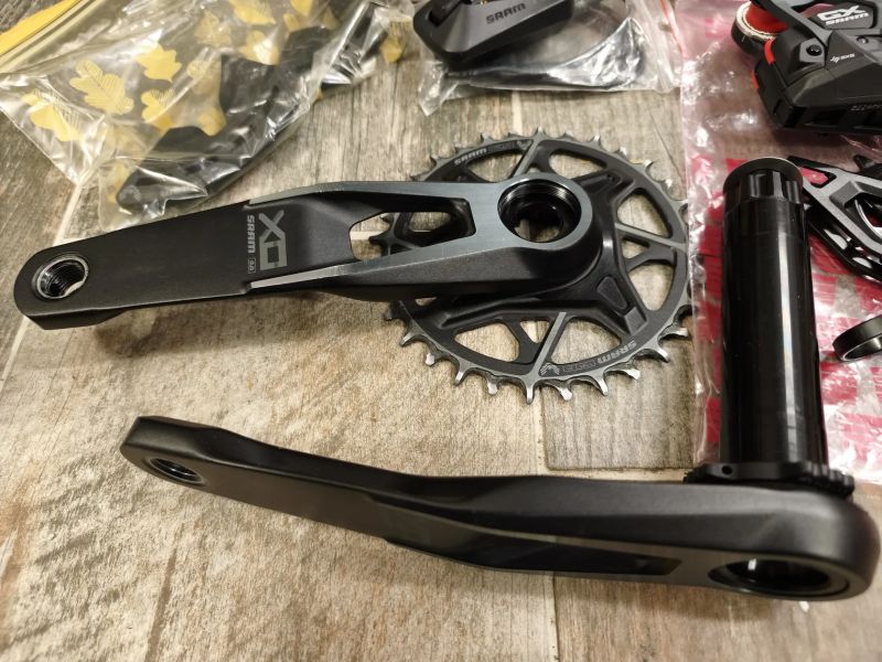 SRAM X0 a GX Transmission AXS Eagle 12s T-Type