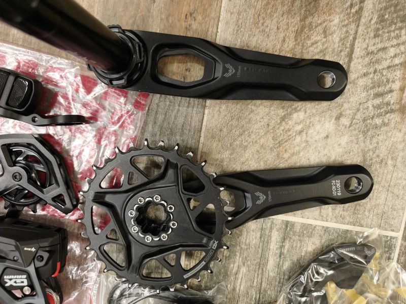 SRAM X0 a GX Transmission AXS Eagle 12s T-Type
