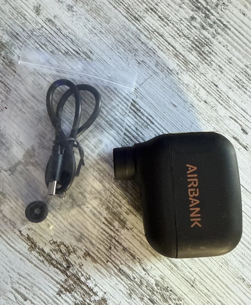 Cycplus Airbank Elektrická minipumpa