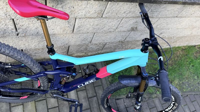 Cube STING WS 140 HPC SL, Fox Kashima, vel. M