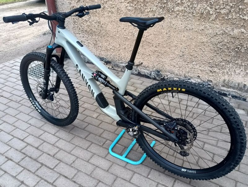 Canyon Spectral CF7 2024 "L"