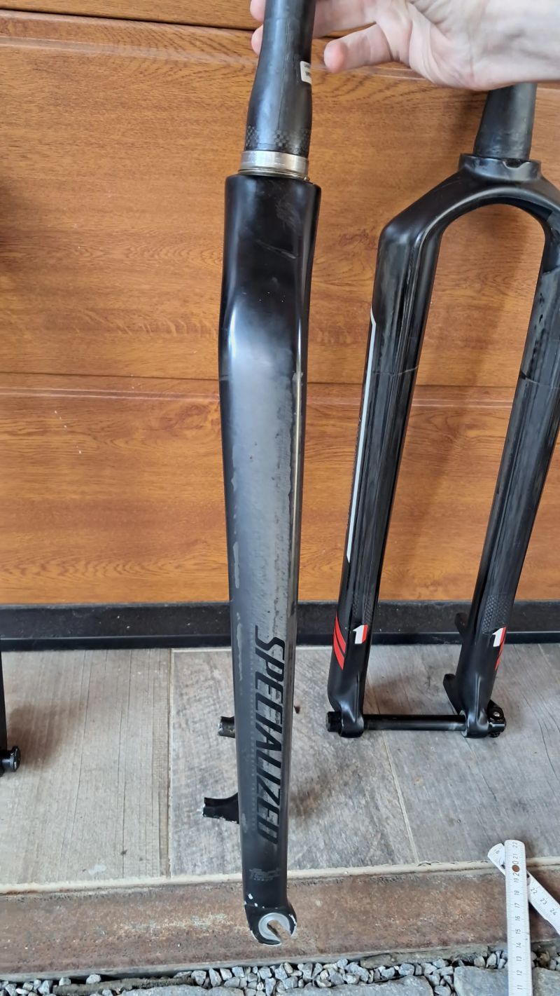 karbonové vidlice MTB 29" Specialized