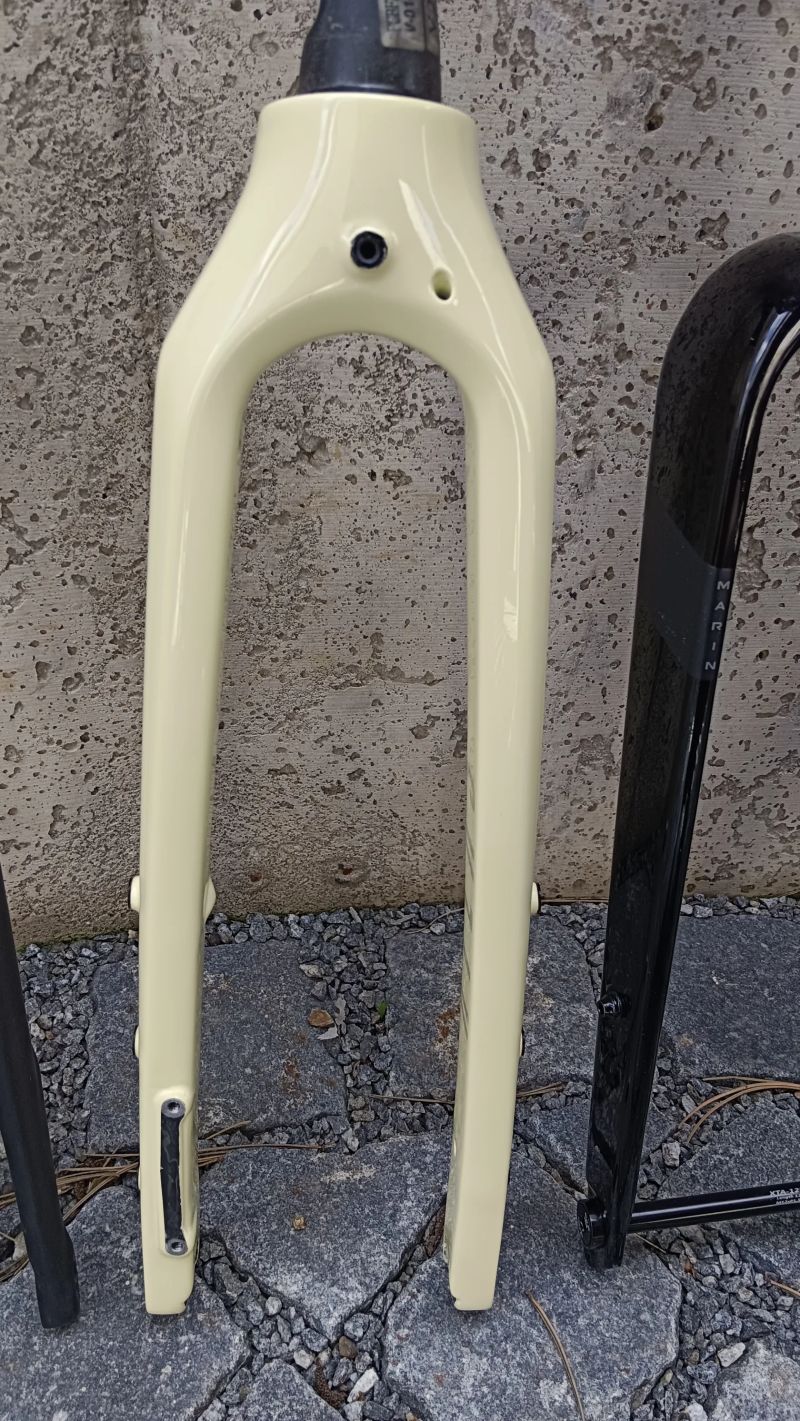 karbonové gravel vidlice CANYON a FOCUS