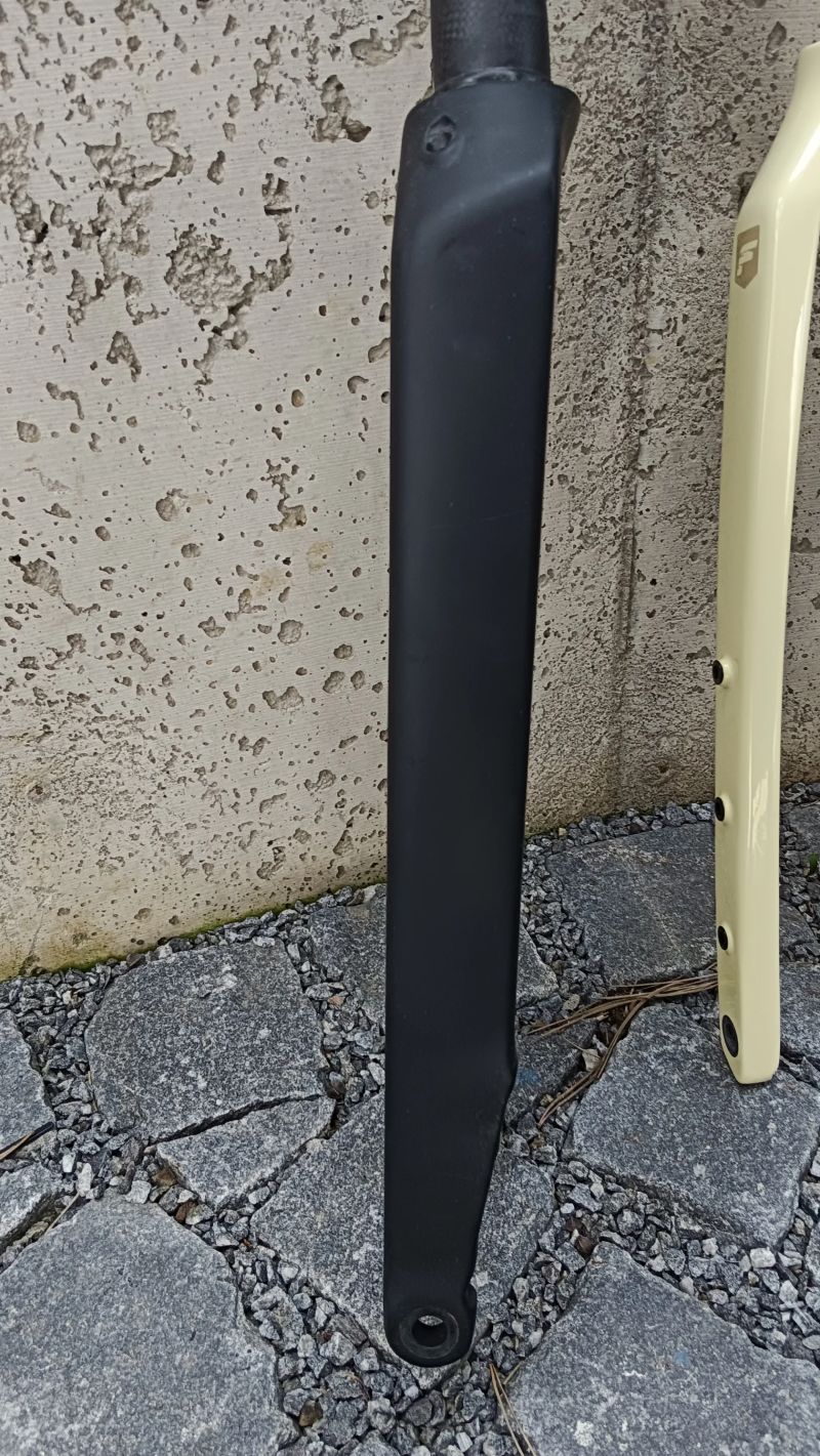 karbonové gravel vidlice CANYON a FOCUS