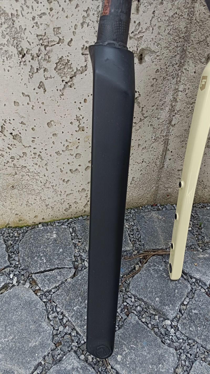 karbonové gravel vidlice CANYON a FOCUS