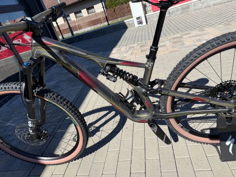 Specialized Stumpjumper EVO Troy Lee Designs nádherná stavba velikost na 158-178cm