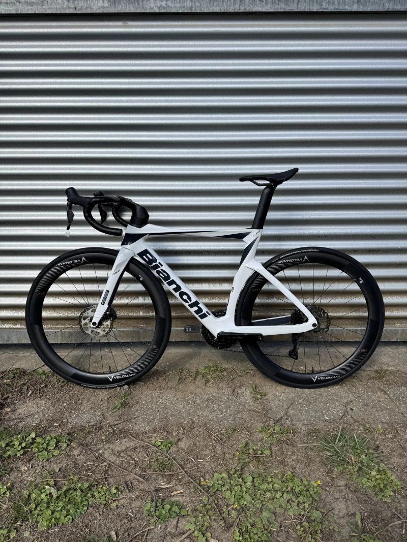 Bianchi Oltre - ZÁNOVNÍ, SHIMANO Di2, WATTMETR