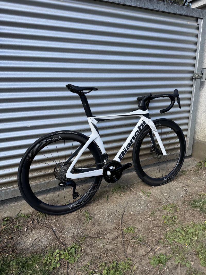 Bianchi Oltre - ZÁNOVNÍ, SHIMANO Di2, WATTMETR