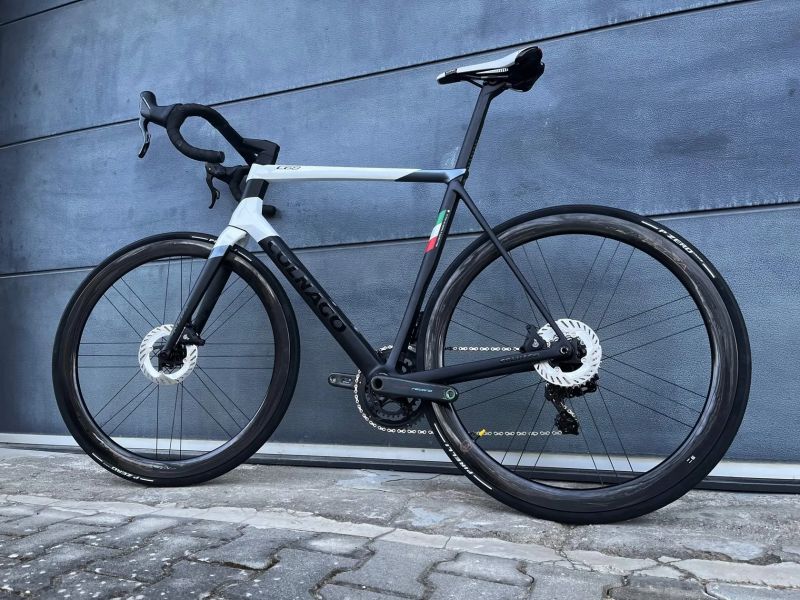 Colnago C68 Disc + Super Record + Bora Ultra (velikost L/XL, NOVÉ)