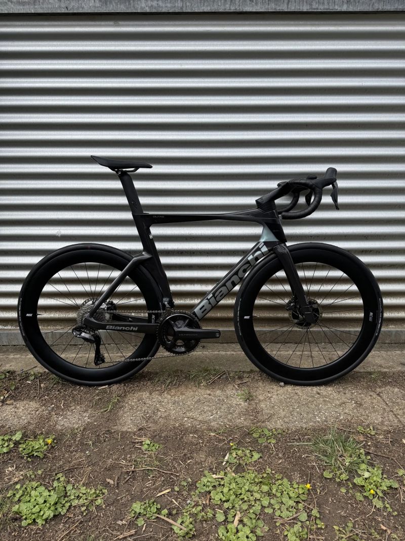 Bianchi Oltre PRO - NOVÉ, ULTEGRA Di2, WATTMETR