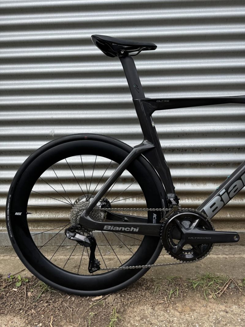 Bianchi Oltre PRO - NOVÉ, ULTEGRA Di2, WATTMETR