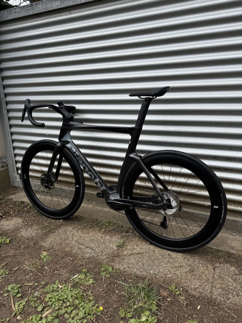 Bianchi Oltre PRO - NOVÉ, ULTEGRA Di2, WATTMETR