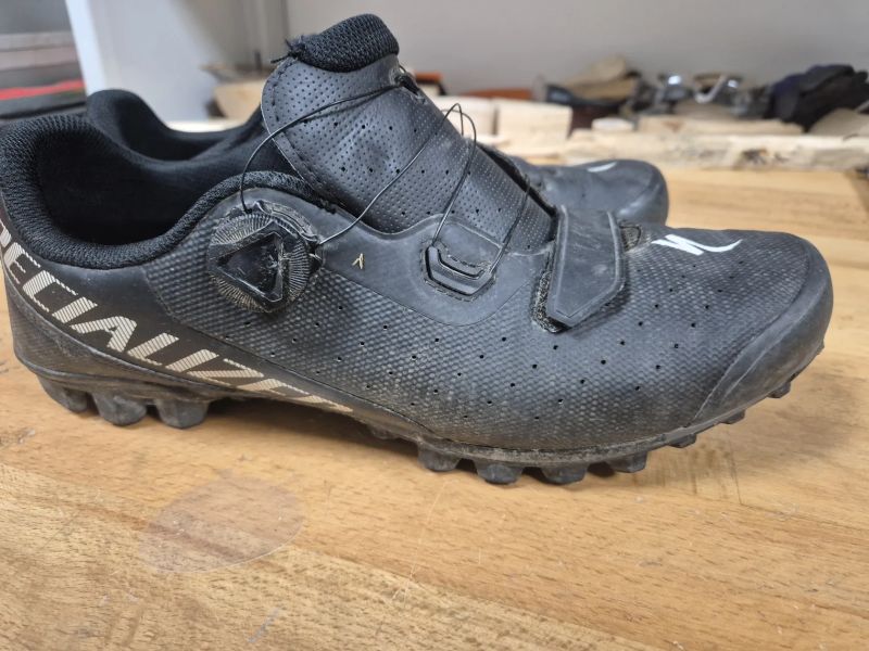 Tretry SPECIALIZED Recon 2.0 MTB vel 46