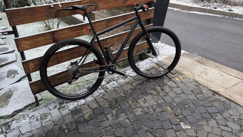 Ocelový WERK, vel. L