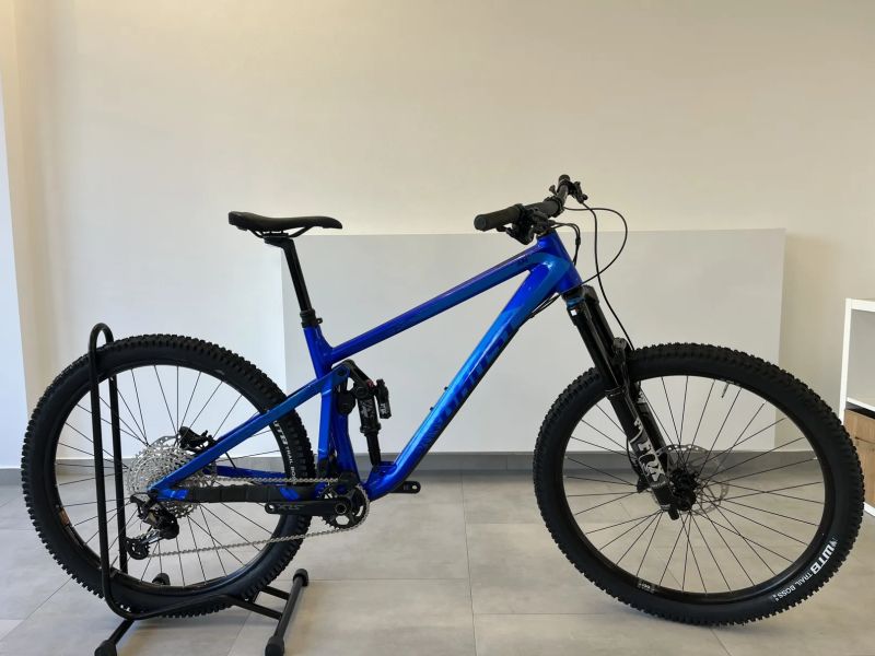 Ghost Riot AM Essential L