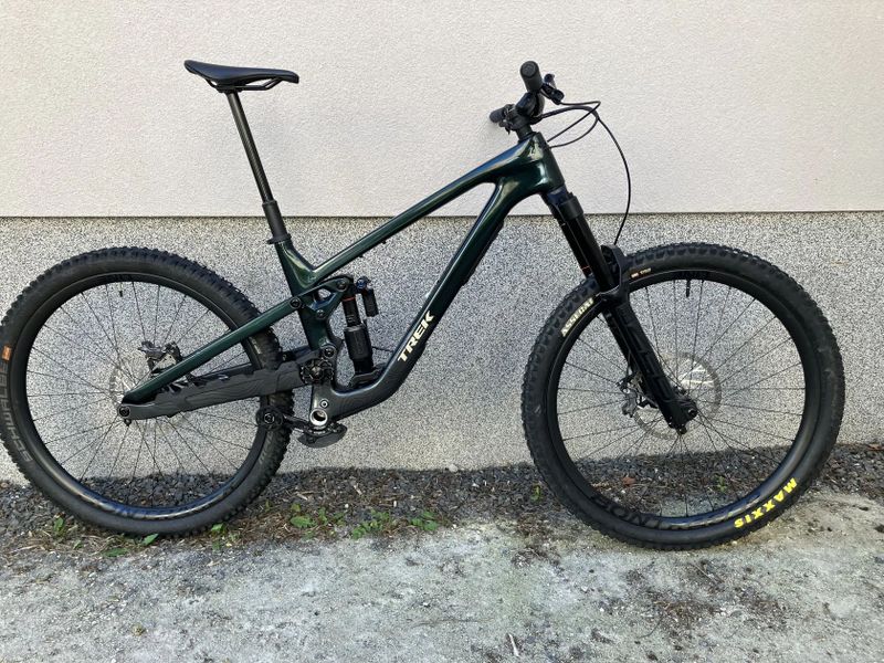 Trek Slash 9.8 GX AxS T-Type tuning stavba