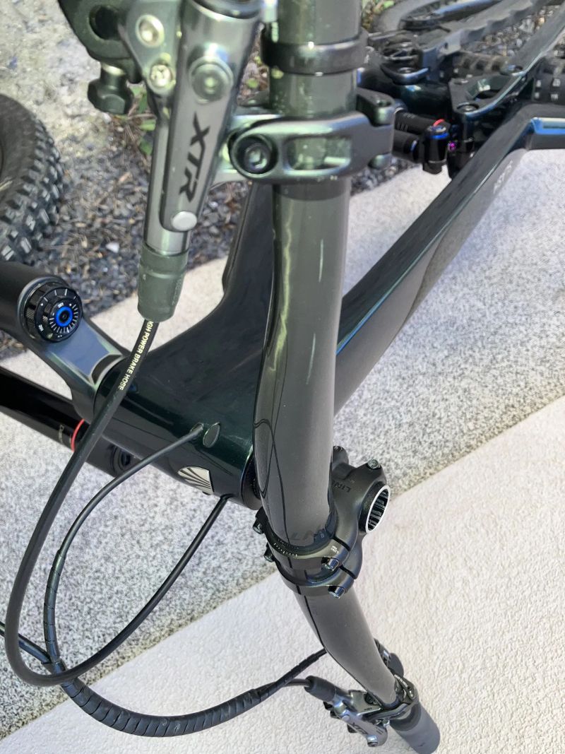 Trek Slash 9.8 GX AxS T-Type tuning stavba