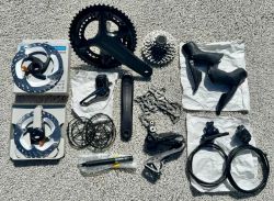 SHIMANO Ultegra Di2 Disc R8170 12s 170mm 52/36