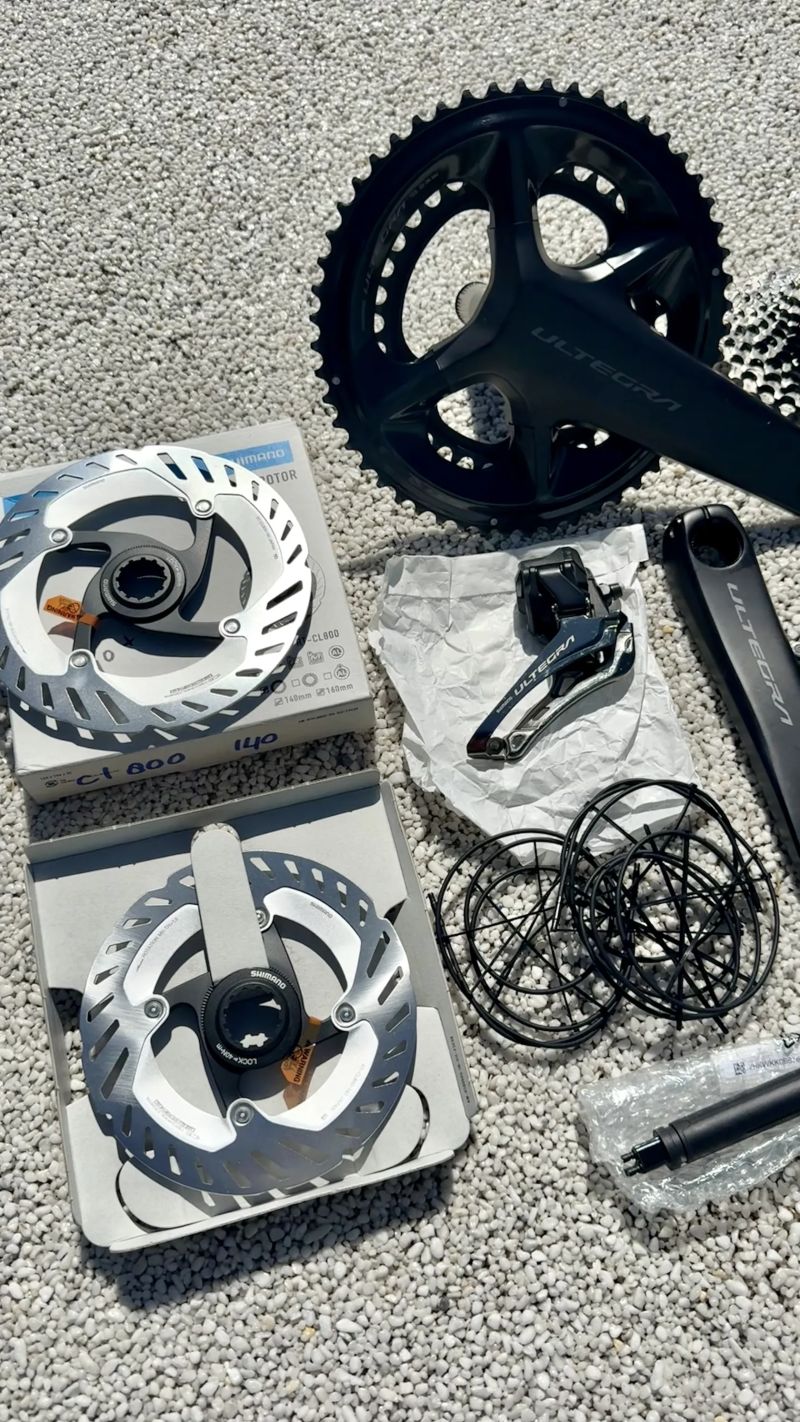 SHIMANO Ultegra Di2 Disc R8170 12s 170mm 52/36