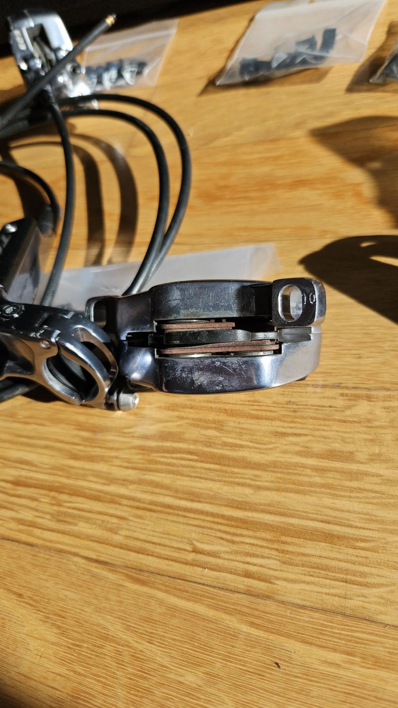 Komplet TRP DHR EVO Silver, 3 kotuce, adaptery, Bleed Kit, olej