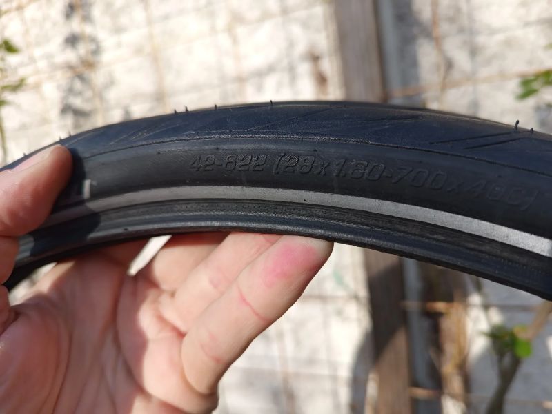 pláště SCHWALBE MARATHON SUPREME 42-622 kevlar nebo drát.,Marathon Plus 28x1.25 