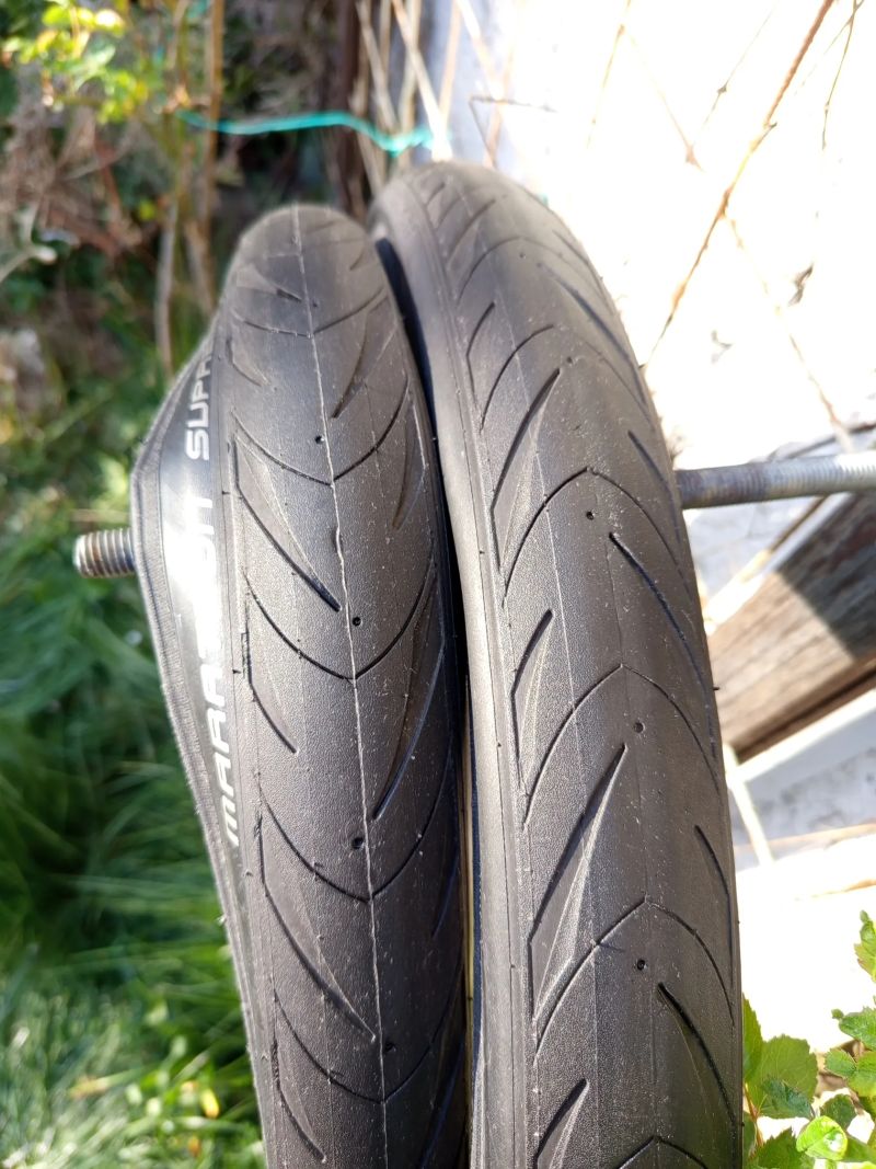 pláště SCHWALBE MARATHON SUPREME 42-622 kevlar nebo drát.,Marathon Plus 28x1.25 