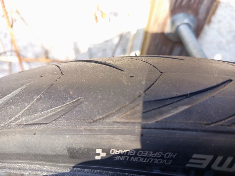 pláště SCHWALBE MARATHON SUPREME 42-622 kevlar nebo drát.,Marathon Plus 28x1.25 