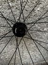 DT Swiss R 470 dB – silniční kola ze Specialized Tarmac SL6, včetně plášťů