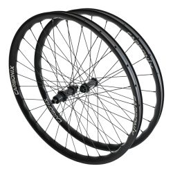 🪶 ULTRA LEHKÁ – MTB karbonová kola Carbonix WAVE 30 XC | zvlněný ráfek | Sapim CX Ray | 1280 g