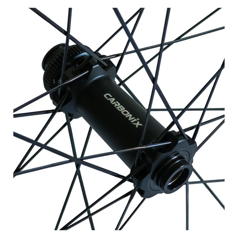 🪶 ULTRA LEHKÁ – MTB karbonová kola Carbonix WAVE 30 XC | zvlněný ráfek | Sapim CX Ray | 1280 g