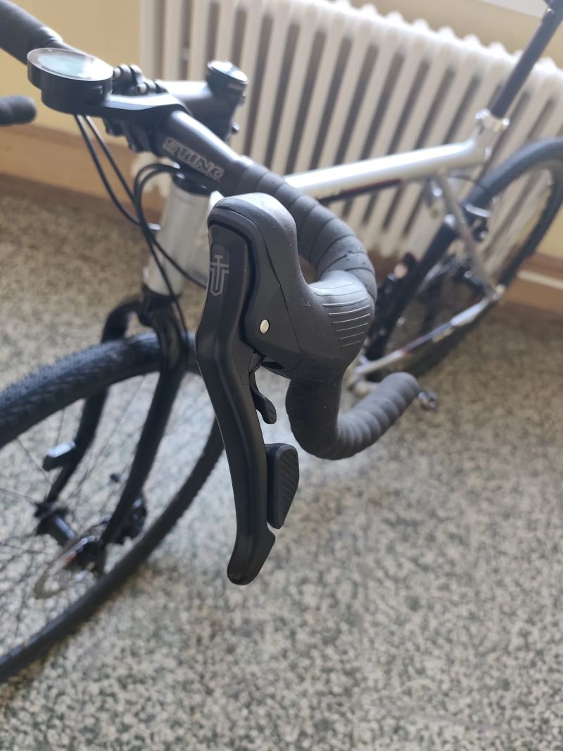 STAVBA GRAVEL GT